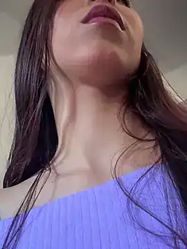 Ariella_Hot